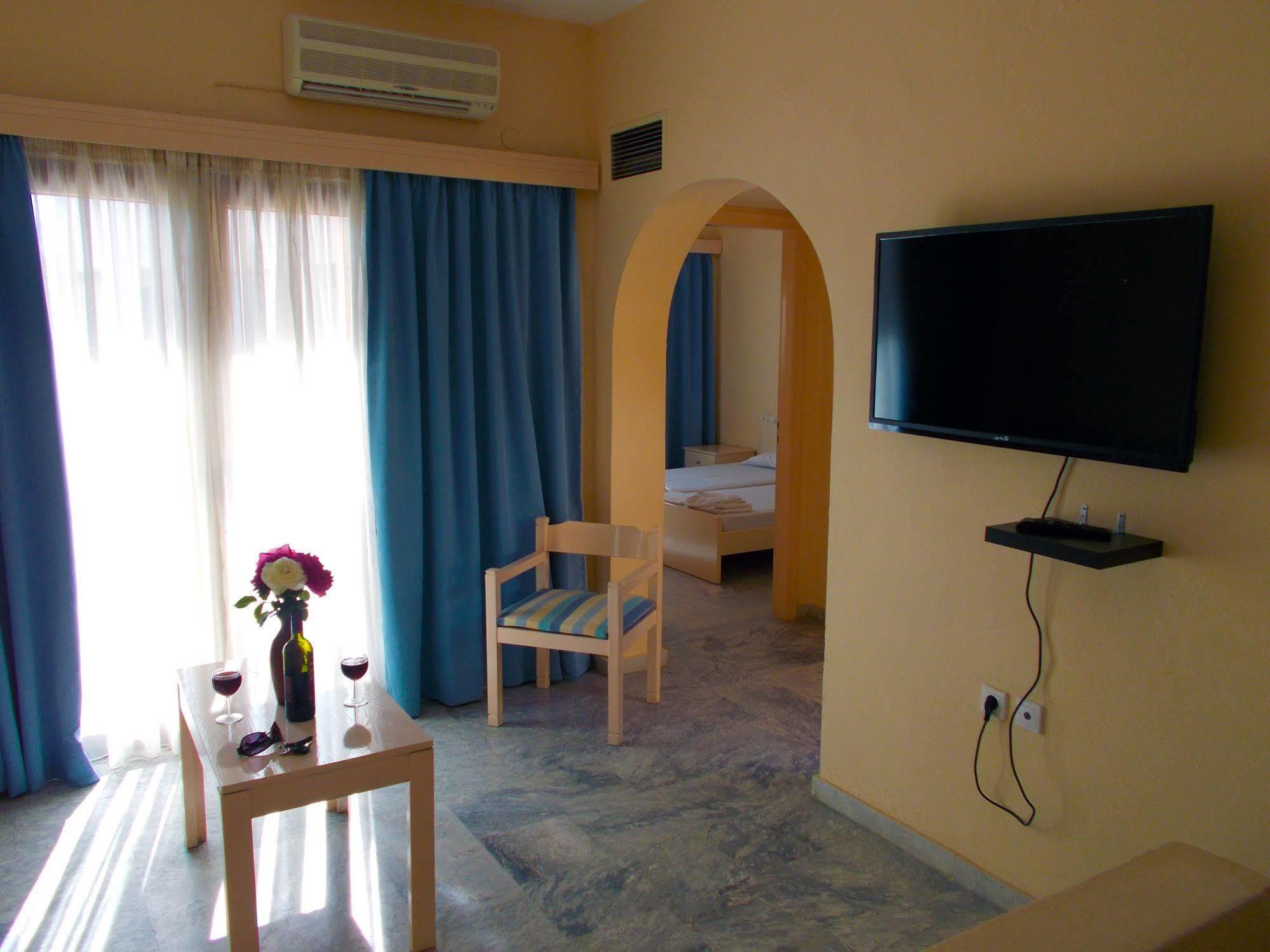 Katerini Apartments Hotel Platanes  Exterior photo