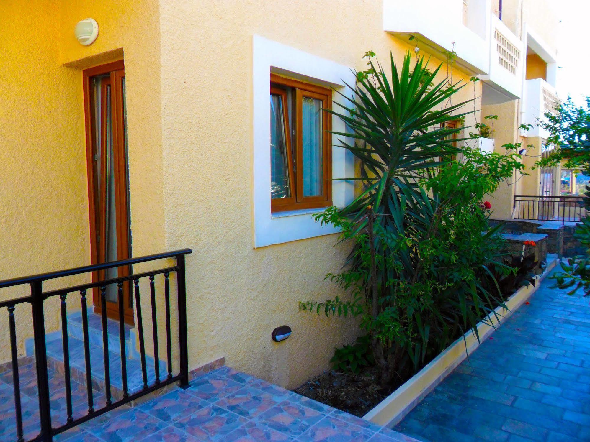 Katerini Apartments Hotel Platanes  Exterior photo